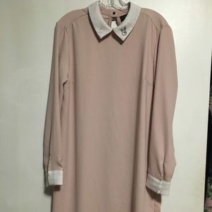 Midi dress with collar